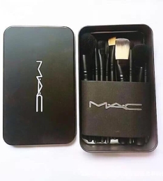 BỘ CỌ TRANG ĐIỂM 12 CÂY MAC KÈM HỘP